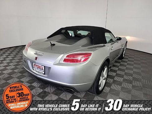 Used 2007 Saturn Sky image 17