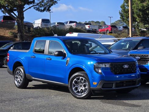 New 2025 Ford Maverick XLT image 2