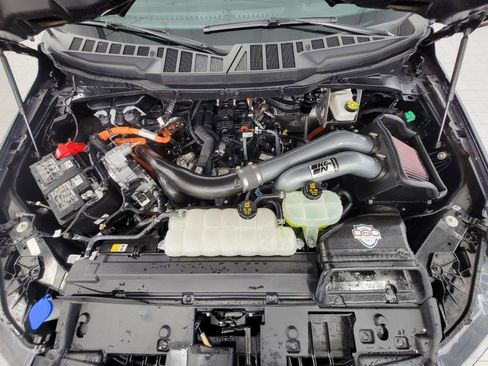 Used 2025 Ford F150 Lariat w/ Equipment Group 502A High AWD/4WD image 8