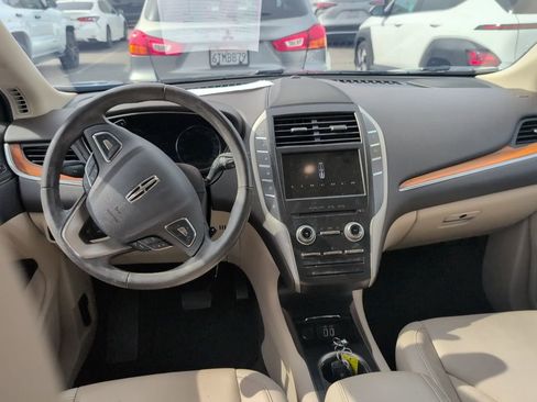 Used 2018 Lincoln MKC Select w/ Select Plus Package image 9