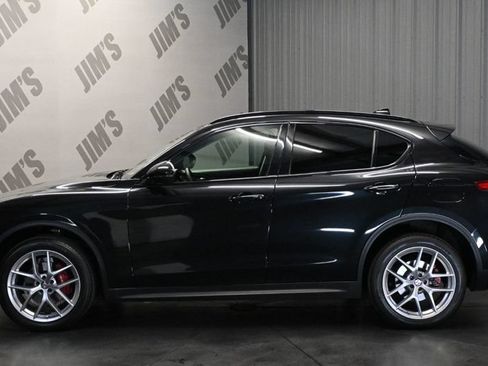 Used 2019 Alfa Romeo Stelvio Sport w/ Quick Order Package 22K Sport RWD image 5