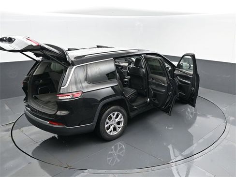 Used 2022 Jeep Grand Cherokee L Limited image 31