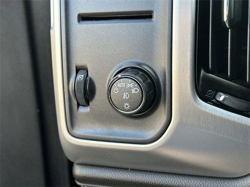 Used 2018 GMC Sierra 1500 SLE w/ SLE Value Package image 15