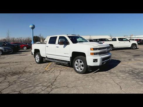 Used 2018 Chevrolet Silverado 2500 LTZ image 24