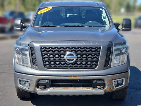 Used 2018 Nissan Titan PRO-4X AWD/4WD image 9