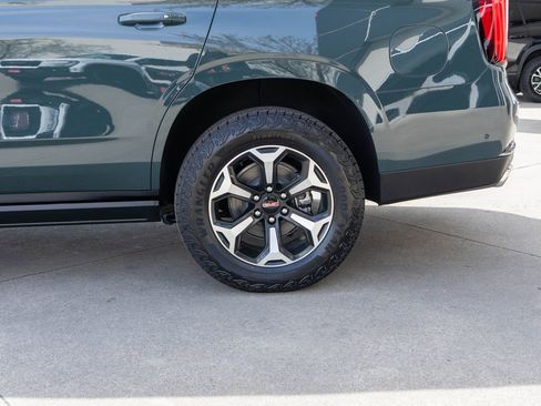 New 2026 GMC Yukon AT4 w/ AT4 Premium Plus Package AWD/4WD image 33
