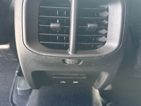 Used 2020 Jeep Cherokee Latitude Plus FWD image 30