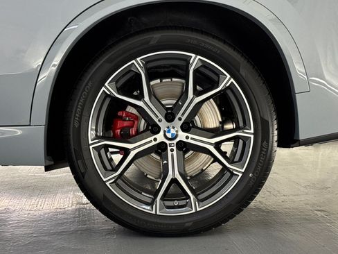 Used 2026 BMW X5 xDrive50e w/ Executive Package AWD/4WD image 11
