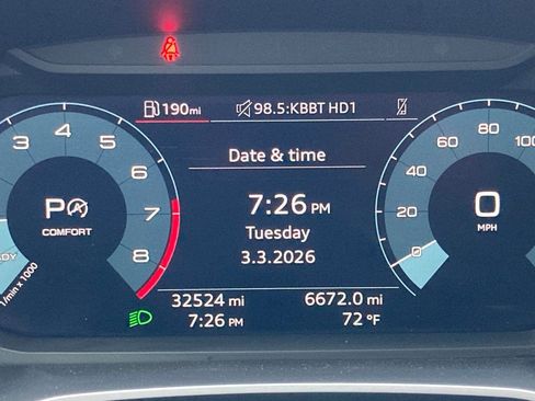 Used 2025 Audi Q3 2.0T Premium image 18