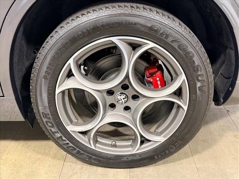 Used 2022 Alfa Romeo Stelvio Ti w/ Active Assist Plus Package image 14
