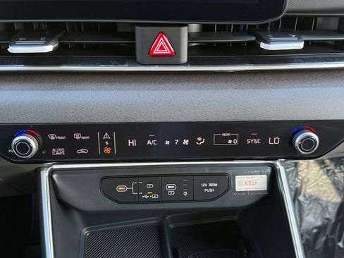 New 2026 Kia Carnival SX image 17