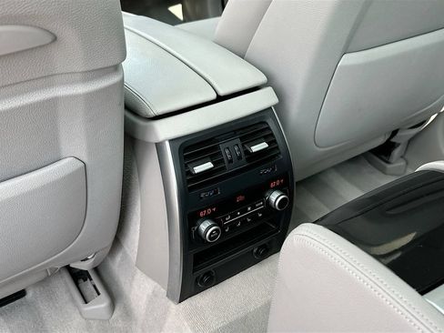 Used 2012 BMW 550i Gran Turismo xDrive AWD/4WD image 26