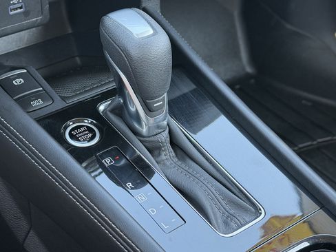 Used 2023 Nissan Kicks SV FWD image 15