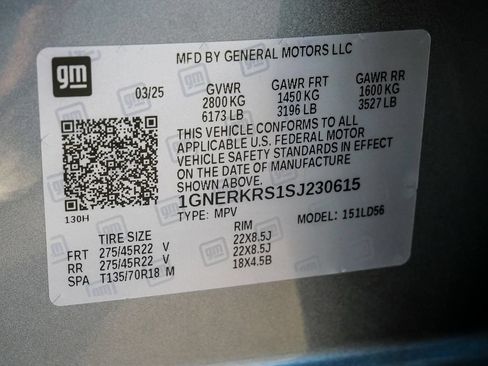 Used 2025 Chevrolet Traverse High Country w/ LPO, Floor Liner Package FWD image 41