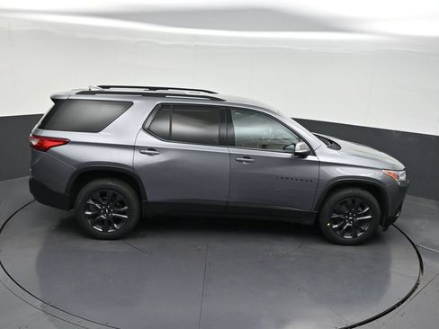 Used 2021 Chevrolet Traverse RS FWD image 21