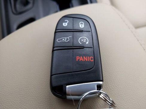 Used 2022 Dodge Durango GT image 30