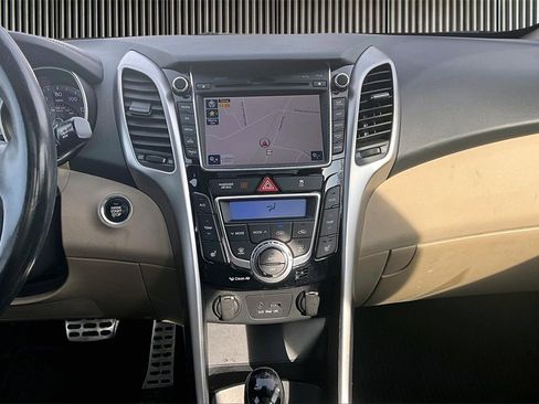 Used 2014 Hyundai Elantra GT w/ Option Group 03 image 6