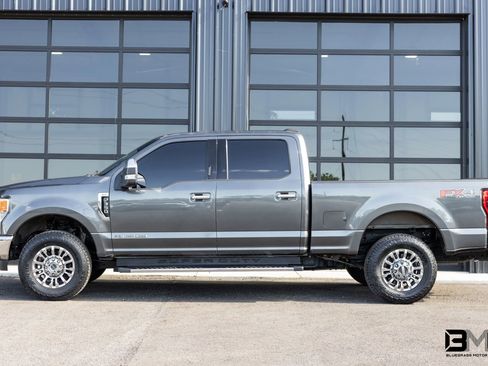 Used 2020 Ford F350 XLT w/ XLT Premium Package AWD/4WD image 4