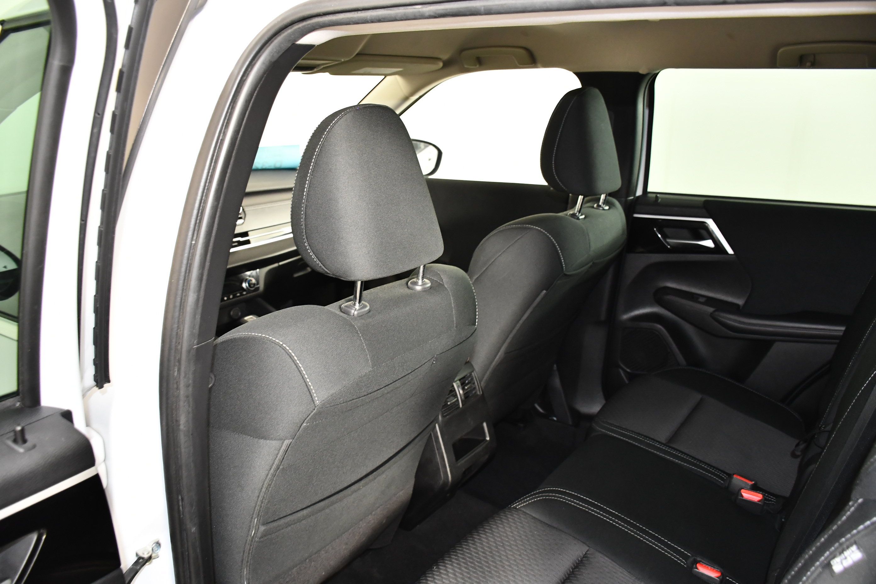 Used 2022 Mitsubishi Outlander ES AWD/4WD image 44