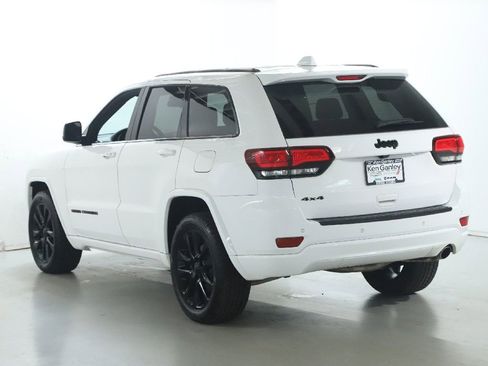 Used 2021 Jeep Grand Cherokee Laredo X AWD/4WD image 40