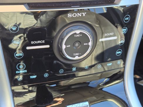 Used 2013 Ford Edge Limited image 23