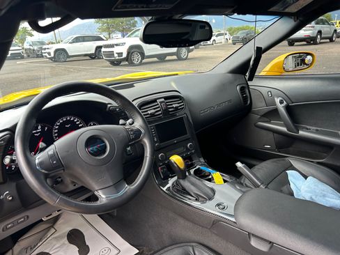 Used 2012 Chevrolet Corvette Grand Sport w/ 2LT Preferred Equipment Group RWD image 19