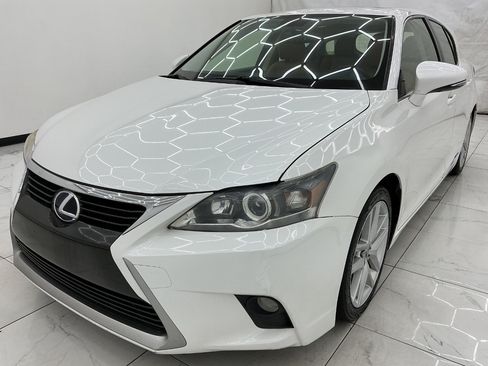 Used 2015 Lexus CT 200h FWD image 1