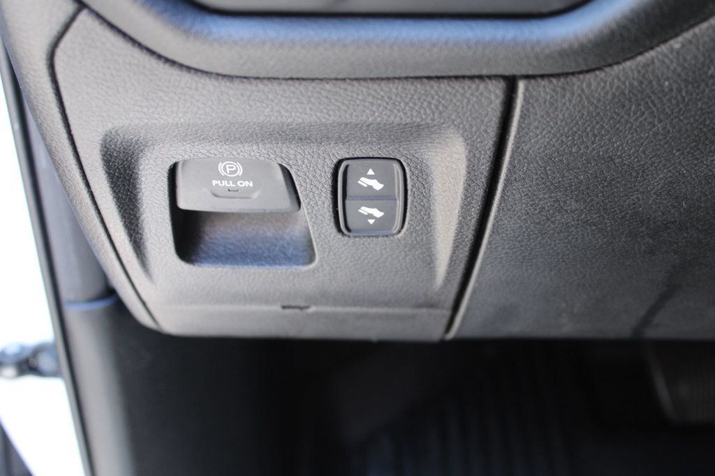 Used 2021 RAM 1500 Big Horn AWD/4WD image 31