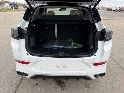 New 2026 Buick Encore GX Avenir image 5