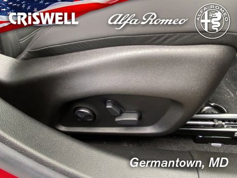 New 2024 Alfa Romeo Tonale Ti image 39