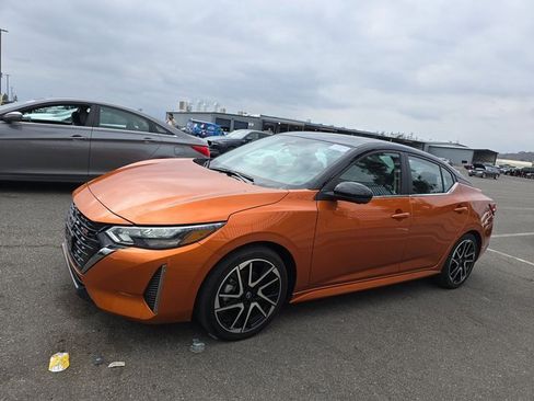 Certified 2024 Nissan Sentra SR w/ SR Premium Package image 1