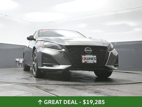 Used 2024 Nissan Altima 2.5 SR image 53