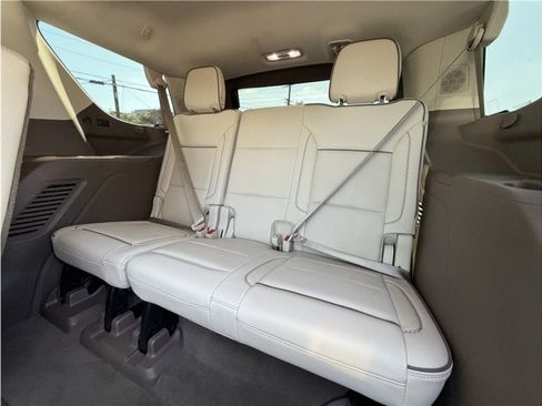 Used 2021 GMC Yukon Denali w/ Denali Premium Package AWD/4WD image 27