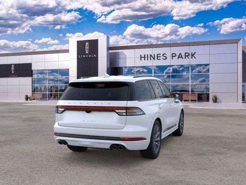 New 2026 Lincoln Aviator AWD image 8