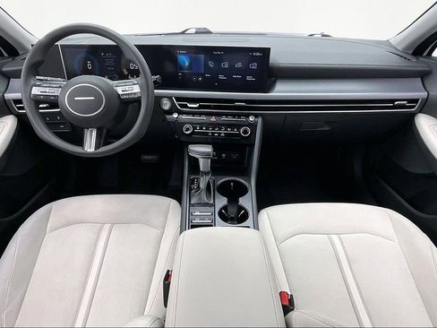Used 2025 Hyundai Sonata SE image 16