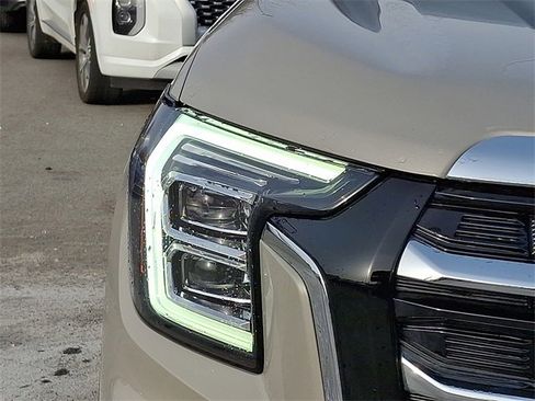 Used 2026 GMC Terrain Elevation w/ LPO, Floor Liner Package image 9