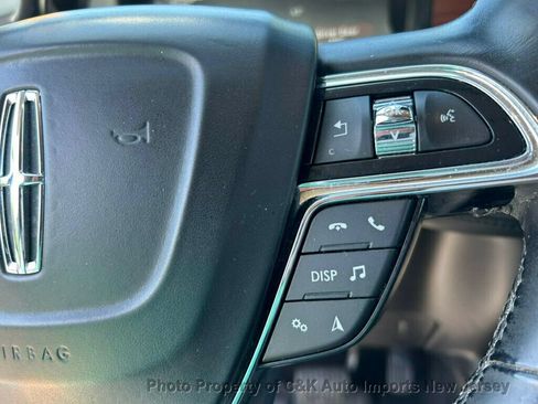 Used 2022 Lincoln Nautilus Reserve w/ Cargo Utility Package AWD/4WD image 44