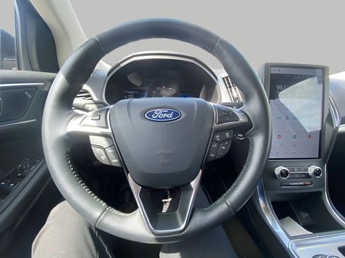 Used 2024 Ford Edge Titanium AWD/4WD image 13