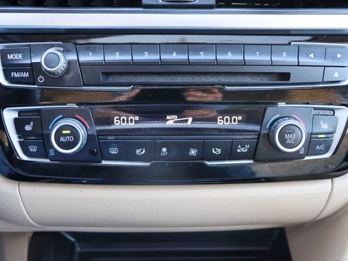 Used 2018 BMW 320i Sedan image 39