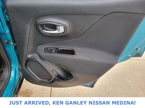 Used 2021 Jeep Renegade Latitude image 20