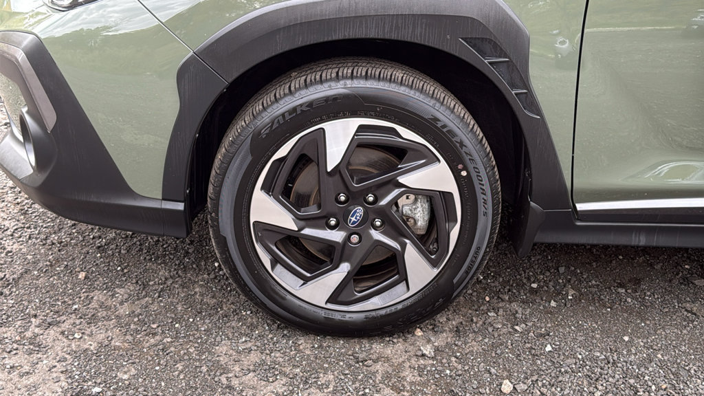 Certified 2025 Subaru Crosstrek 2.5i Limited AWD/4WD image 8
