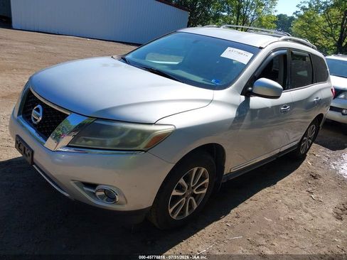 Used 2013 Nissan Pathfinder SL w/ Cargo Pkg AWD/4WD image 3