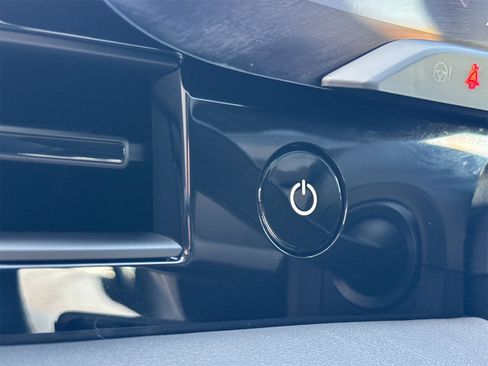 Used 2024 Porsche Taycan 4S image 26