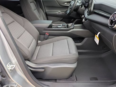 New 2026 Chevrolet Equinox LT FWD image 34