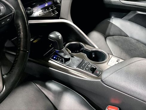 Used 2023 Toyota Camry XSE w/ Cold Weather Package FWD image 17