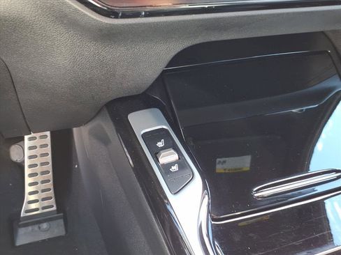 Used 2025 Kia Sorento SX Prestige image 10