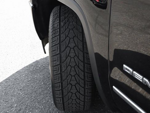 Used 2017 GMC Sierra 1500 Denali image 41