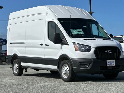 New 2026 Ford Transit 250 148 High Roof RWD image 7