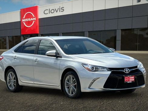 Used 2017 Toyota Camry SE FWD image 10