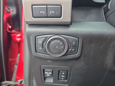 Used 2019 Ford F150 Platinum w/ Equipment Group 701A Luxury image 23